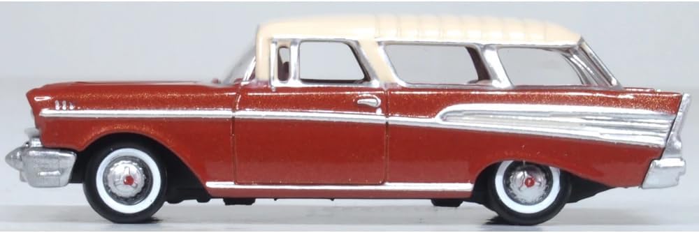 1957 Nomad Beige with Sierra Gold Top 1/87 (HO) Scale Diecast Model Car 87CN57008