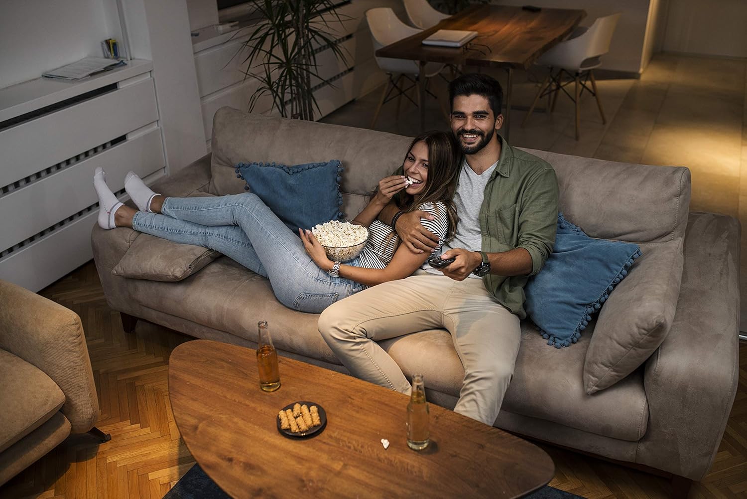 Cree Lighting Connected Max Smart Led Bulb A19 60W Tunable White + Color Changing, 2.4 Ghz, Works with Alexa and Google Home, No Hub Required, Bluetooth + WiFi, 1Pk