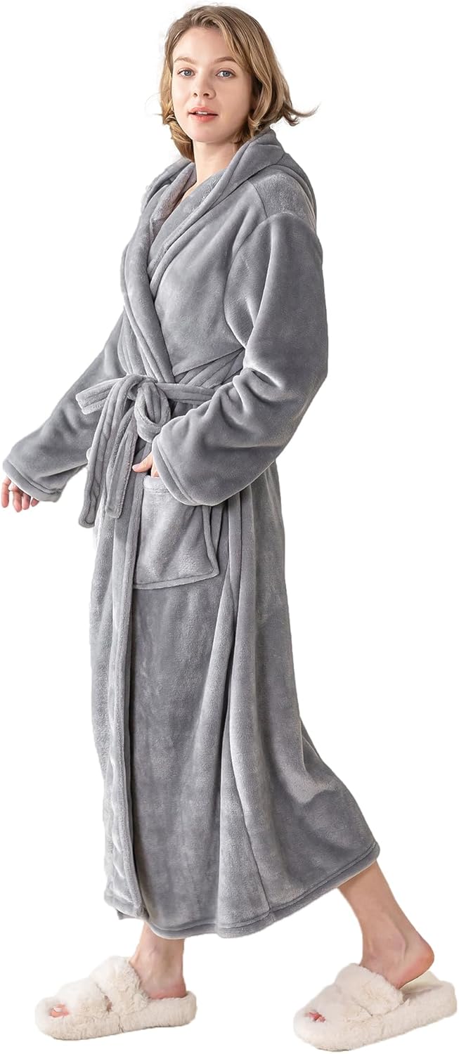 KORBLISS Robes for Women - Hooded Plush Fleece Bathrobe with Sash & Pockets, Full-Length Lightweight Spa Robe