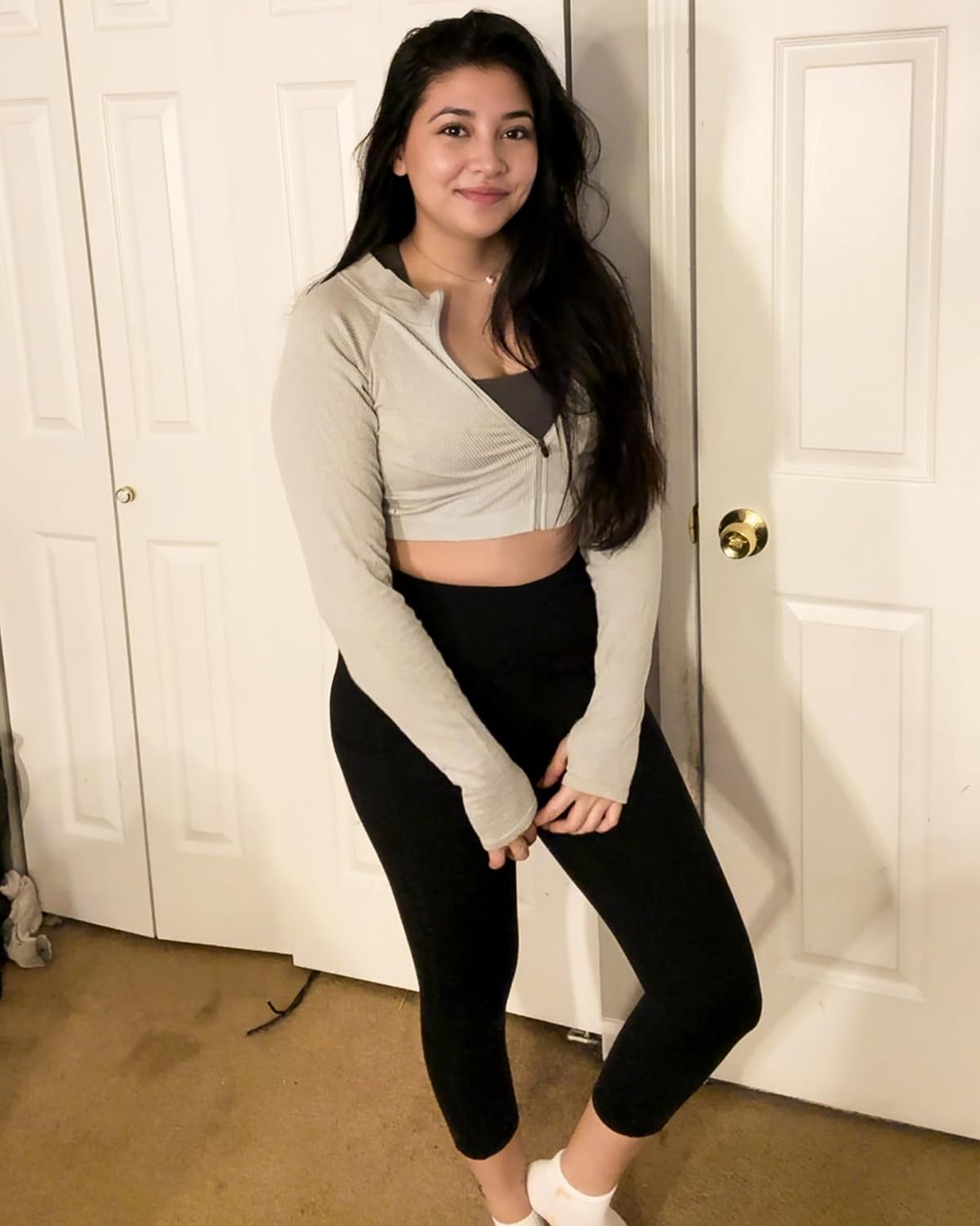 Stelle Women's Capri Yoga Pants with Pockets Essential High Waisted Legging for Workout