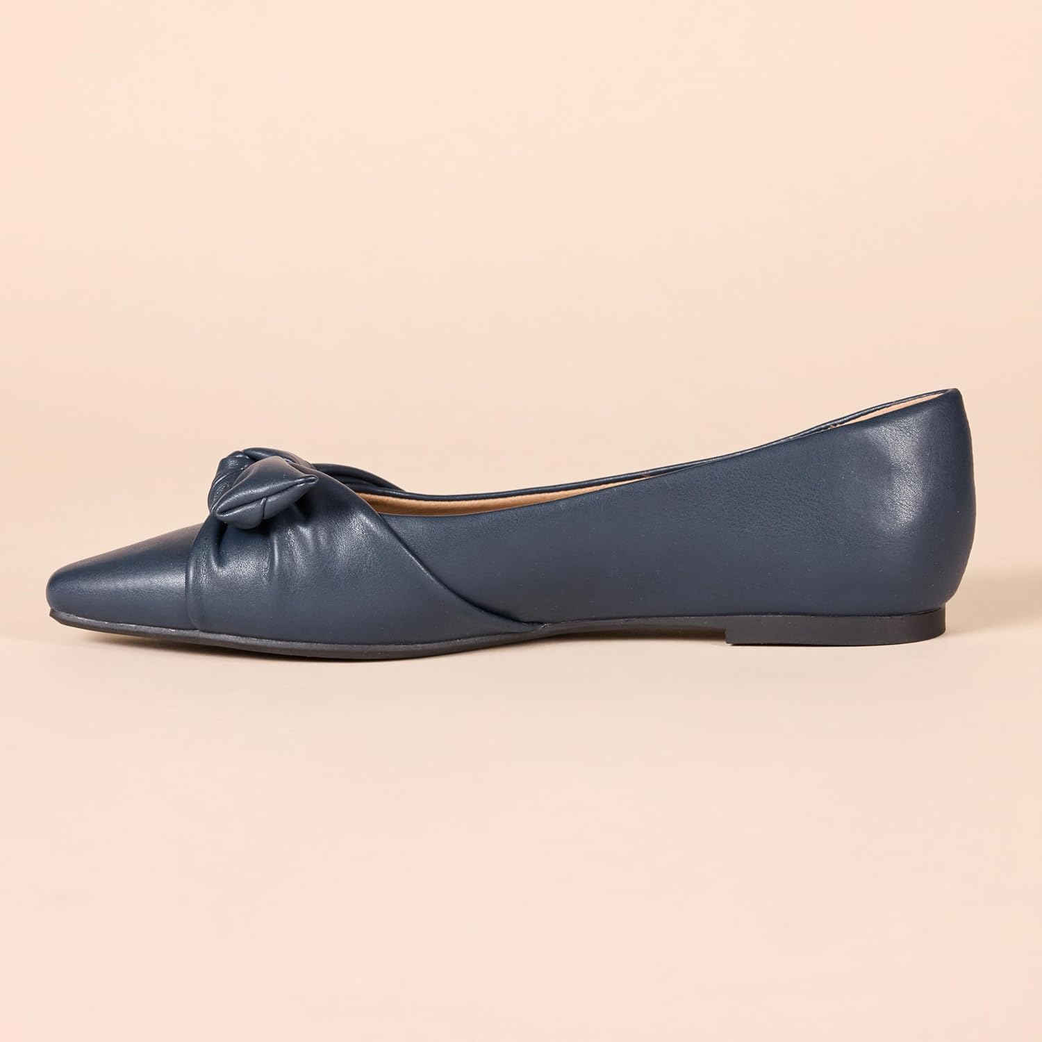 Alternative view of Amazon Essentials Women's Bow Ballet Flat