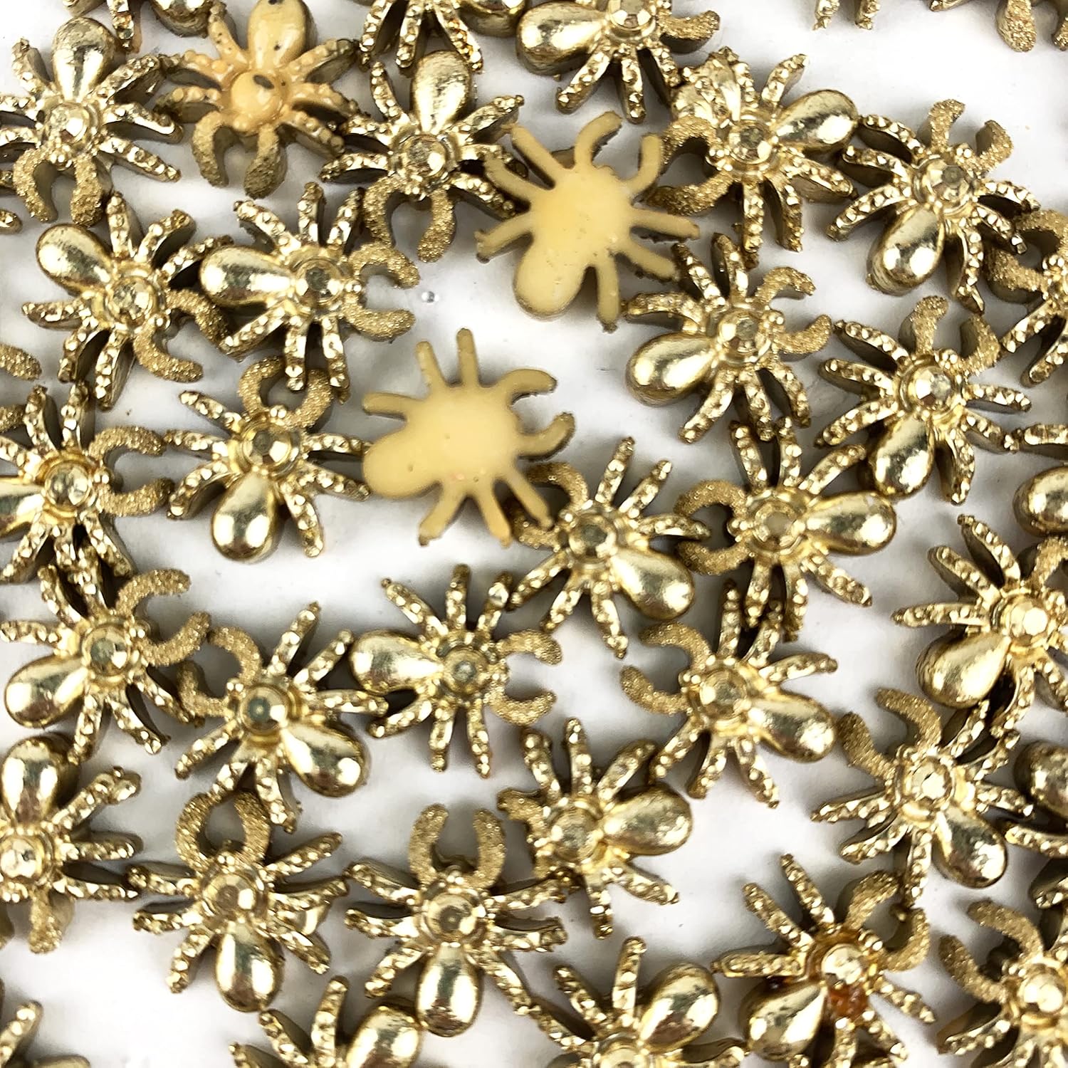 Worlds 60PC Halloween Gold Spider Resin Flatback for Scrapbooking Decorations Embellishment DIY Craft Making Charms 13mm