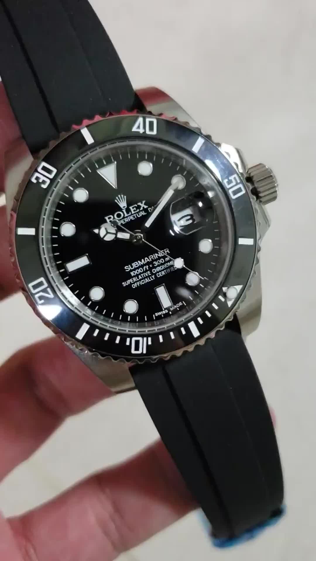 Rolex Submariner 116610LN Date Ceramic Bezel Rubber B Oyster Bracelet Watch Mint