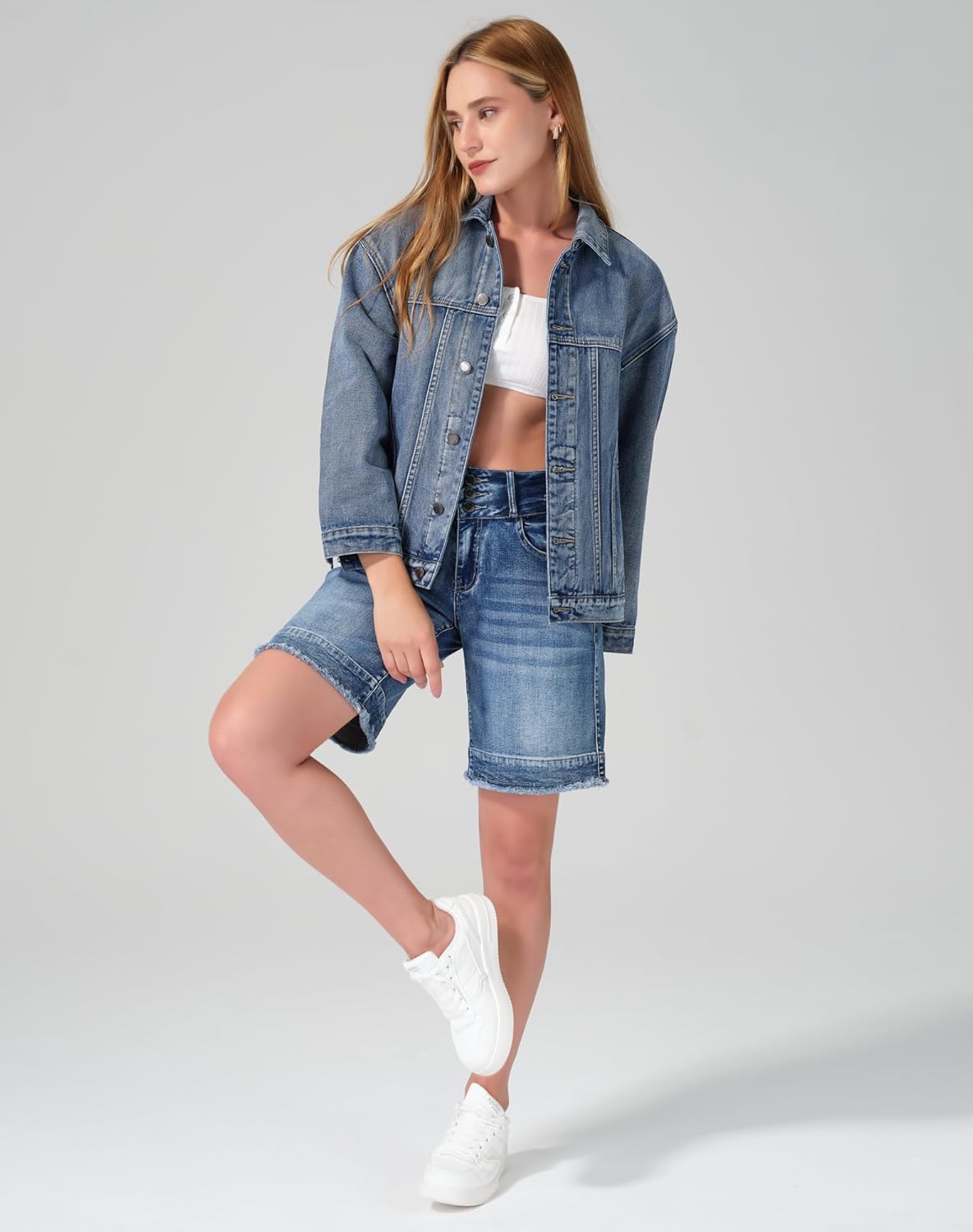 roswear Women\u2019s Denim Jackets Oversized Button Long Sleeve Washed Jean Trucker Jacket with Pockets