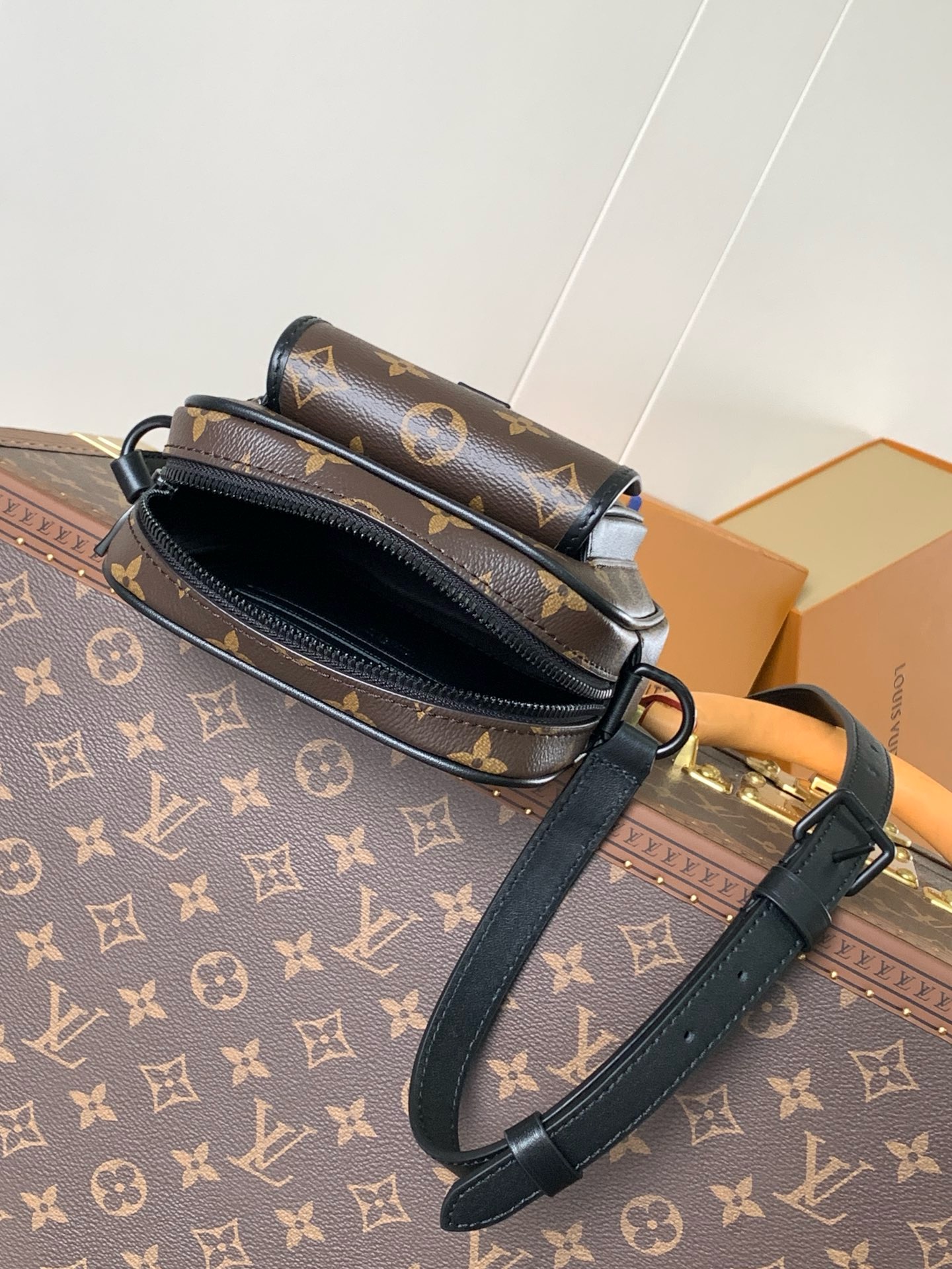 S-Lock Monogram Macassar Brown Bag - Bag | LOUIS VUITTON