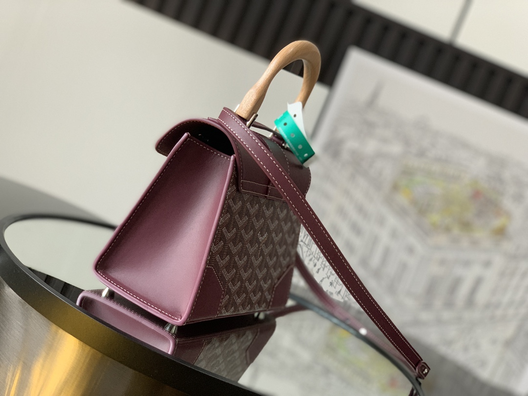 Saïgon leather handbag Goyard Burgundy in Leather - 24793565