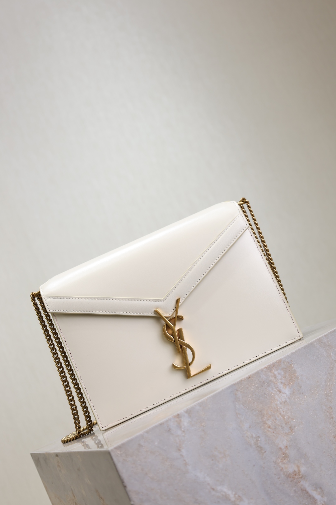 Saint Laurent Cassandra Leather Shoulder Bag In Crem