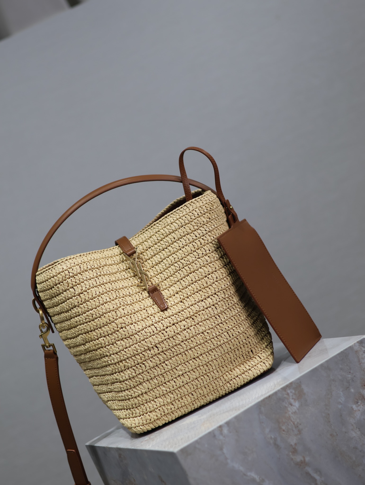 Saint Laurent LE 37 in woven raffia and vegetable-tanned leather | Saint Laurent.