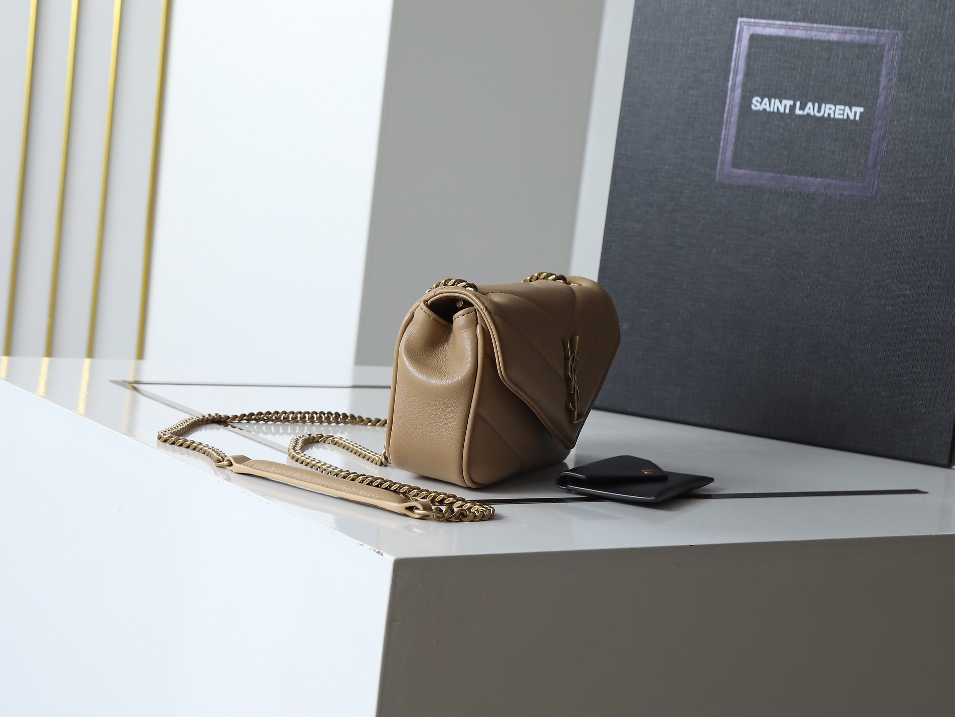 Saint Laurent Umhängetasche LOULOU MINI in Natur