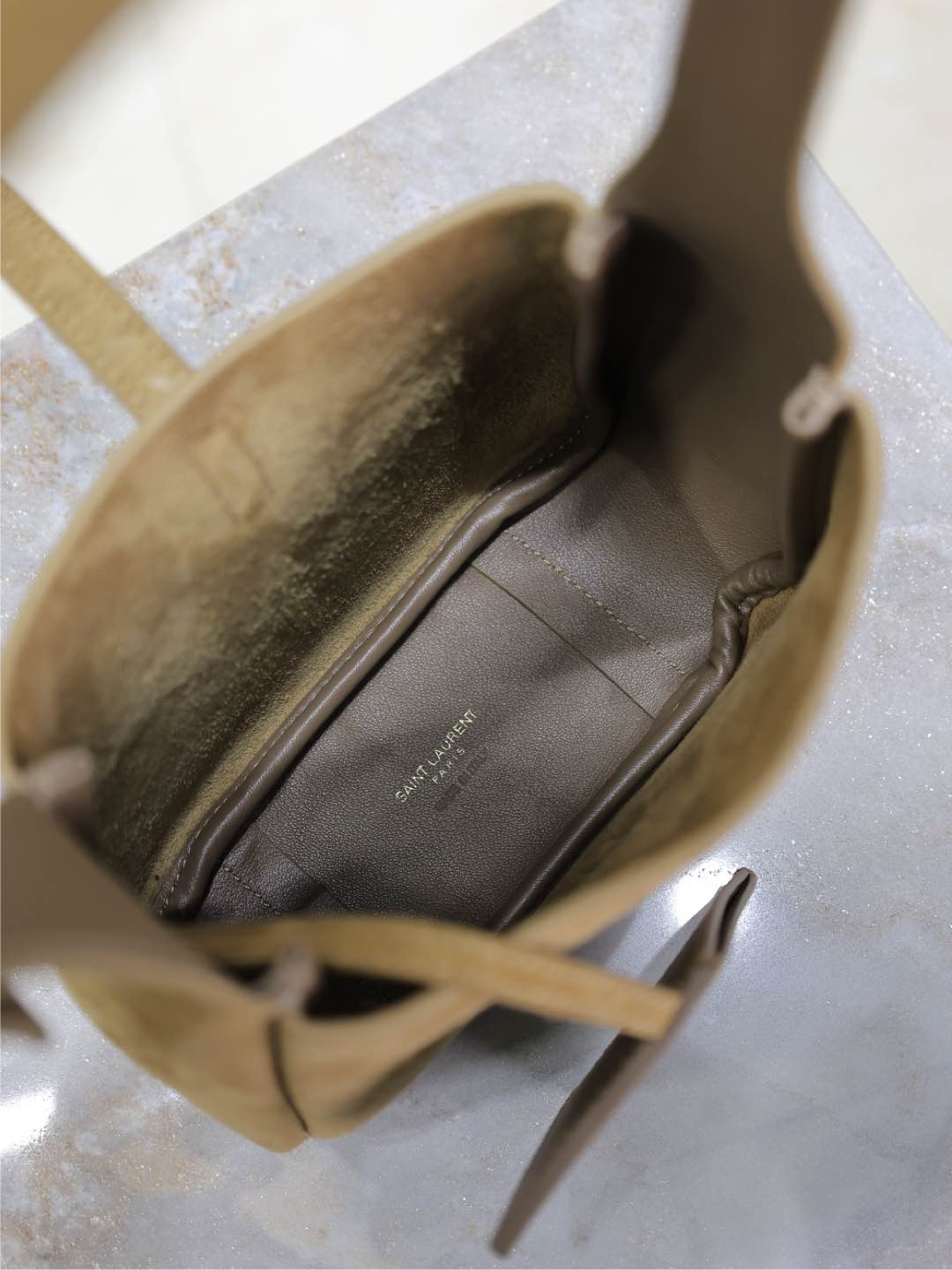 Saint Laurent Women’s Brown Le 5 À 7 Shoulder Bag