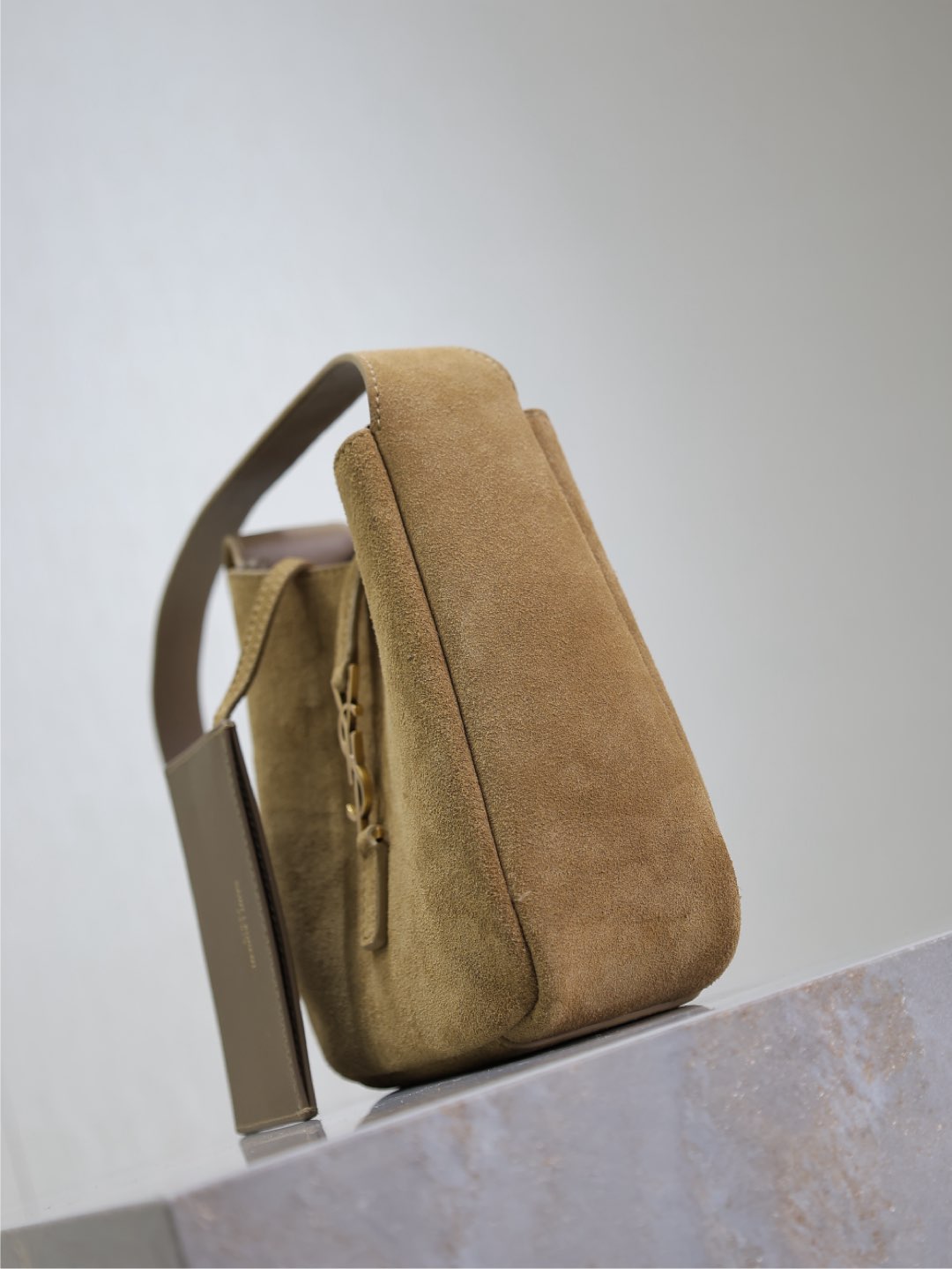 Saint Laurent Women’s Brown Le 5 À 7 Shoulder Bag