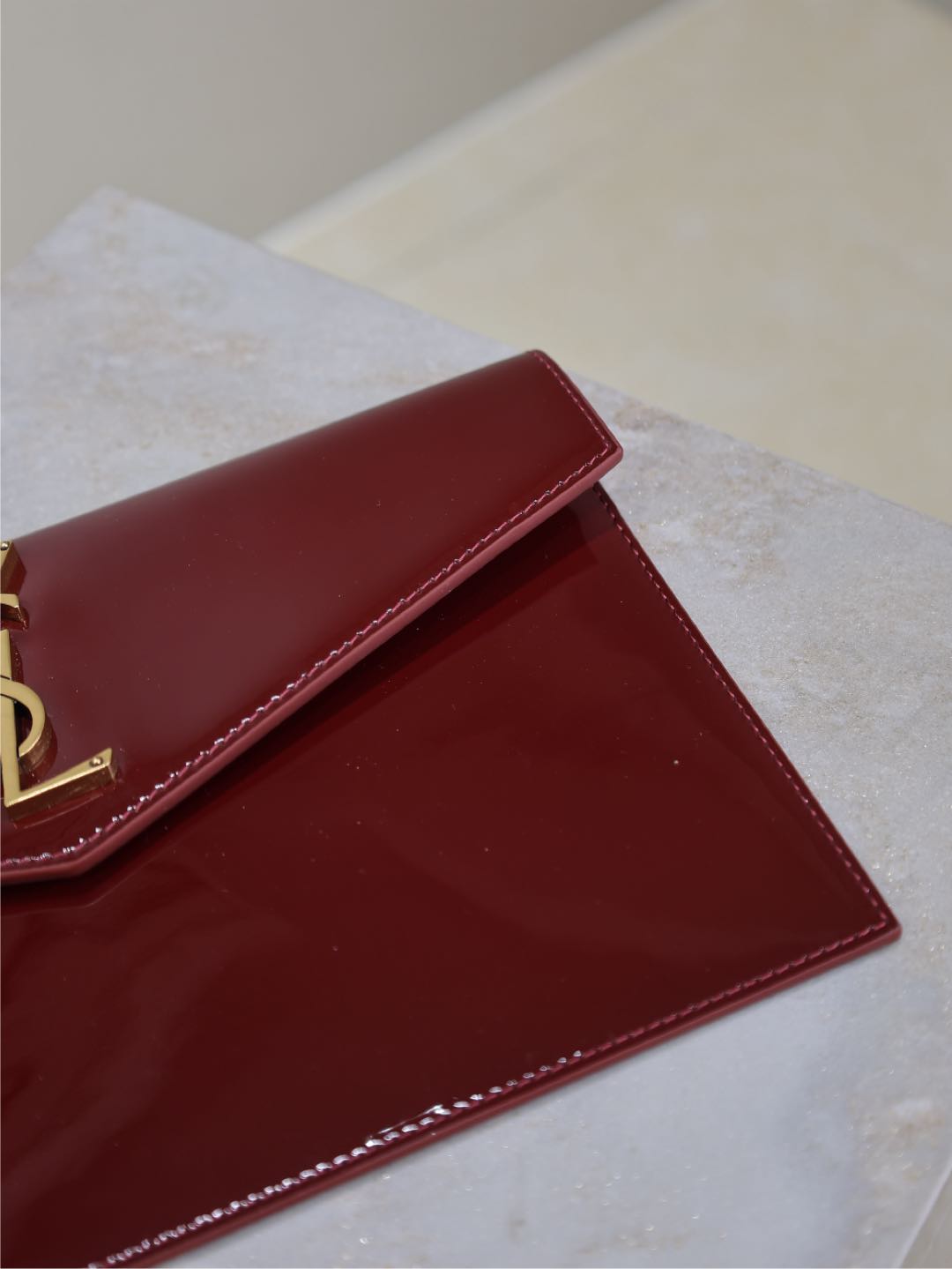 Saint Laurent Women’s Red Envelope Patent Leather Clutch YSL  00349