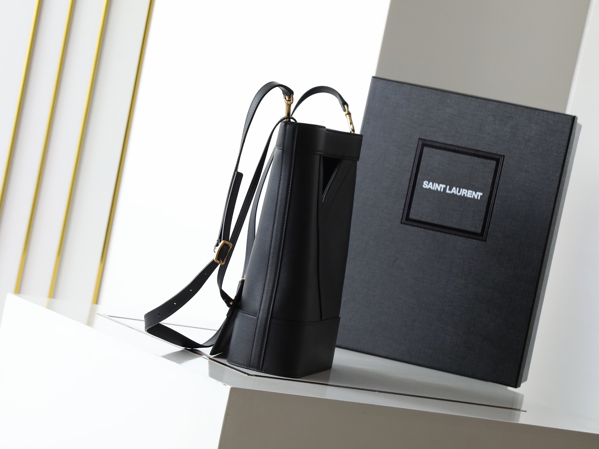 Saint Laurent Y small bucket in leather | Saint Laurent | YSL