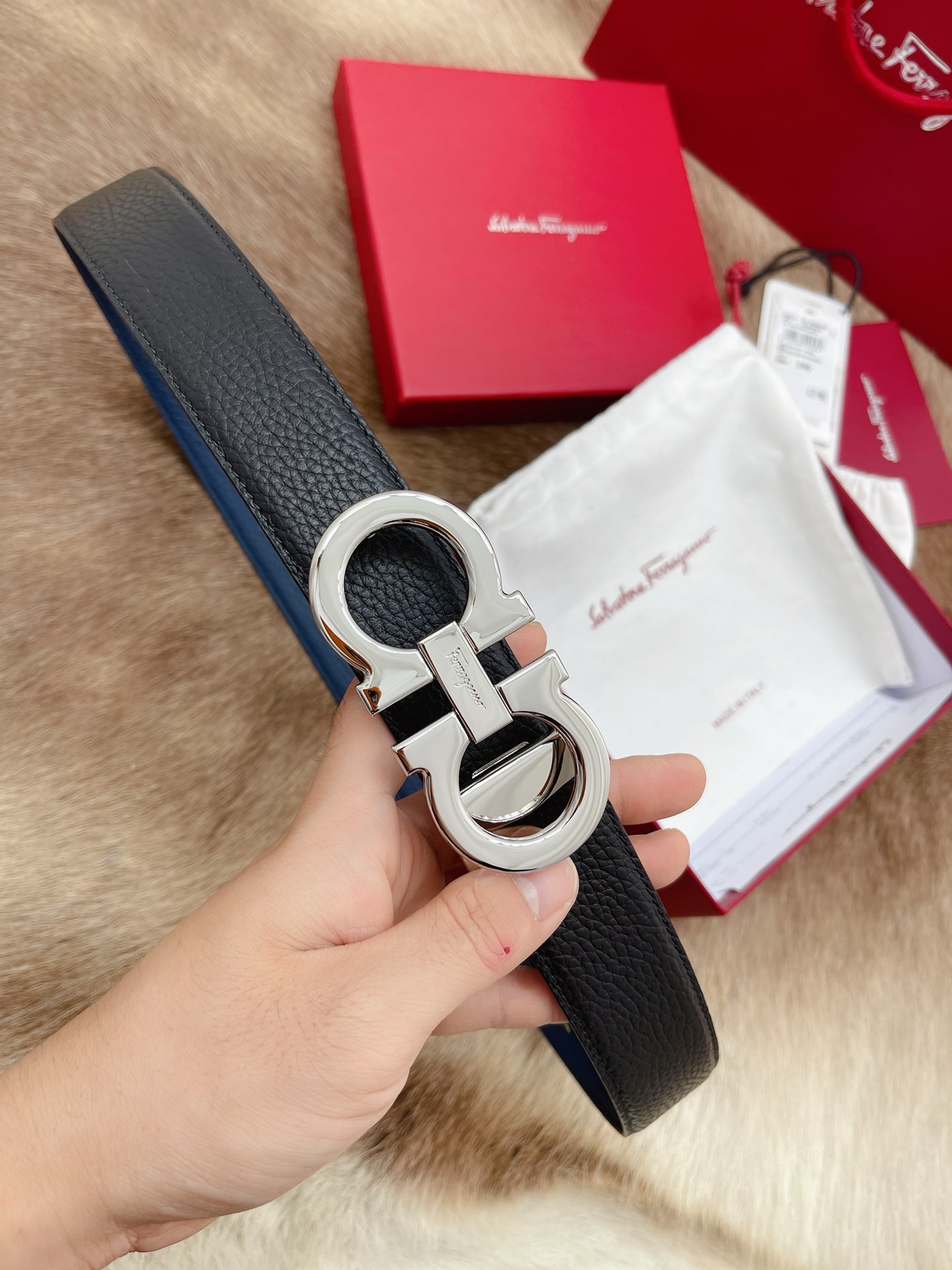 Salvatore Ferragamo Belt Black Grained Leather with Shiny Silver Gancini Buckle