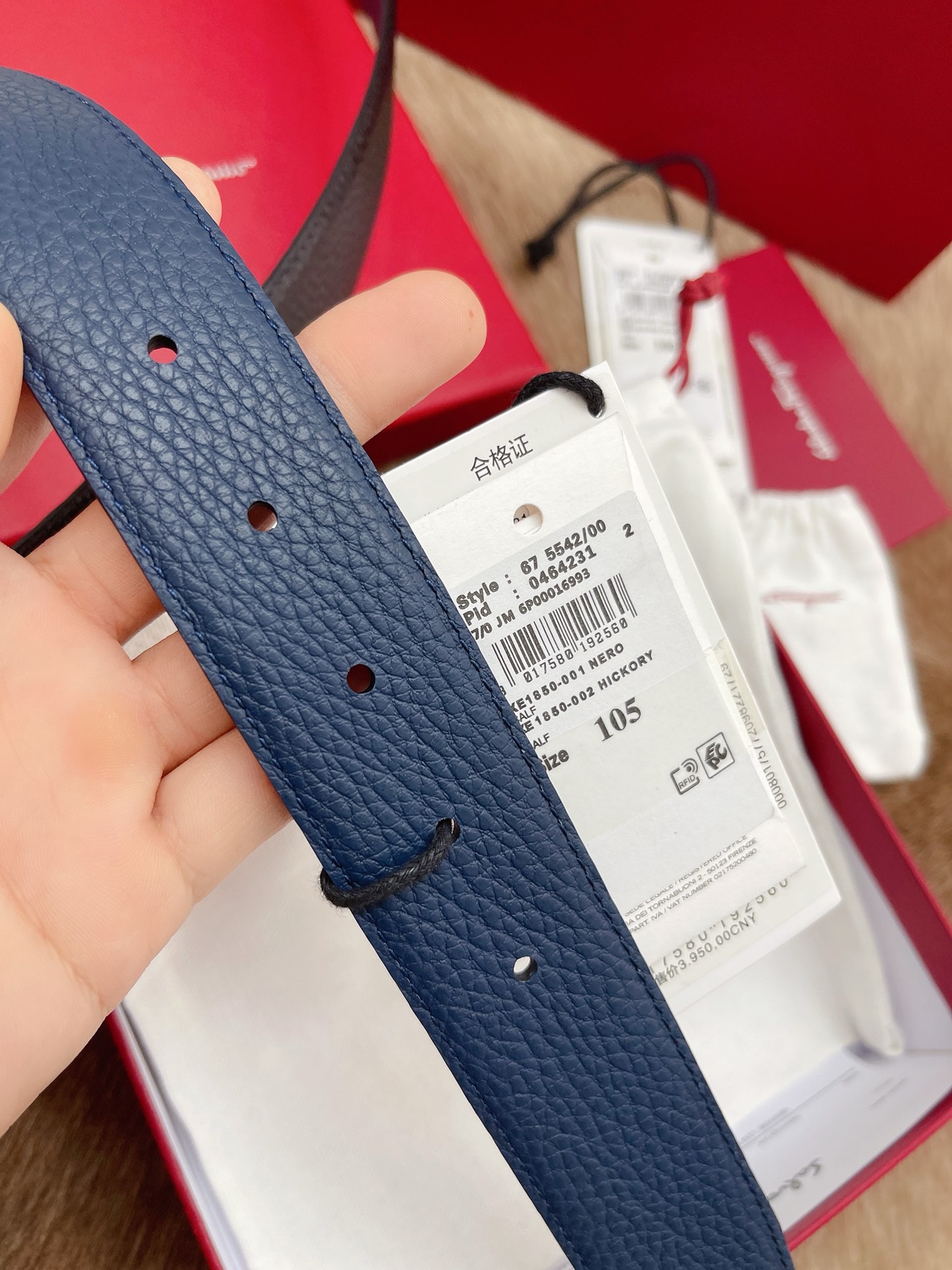 Salvatore Ferragamo Belt Black Grained Leather with Shiny Silver Gancini Buckle