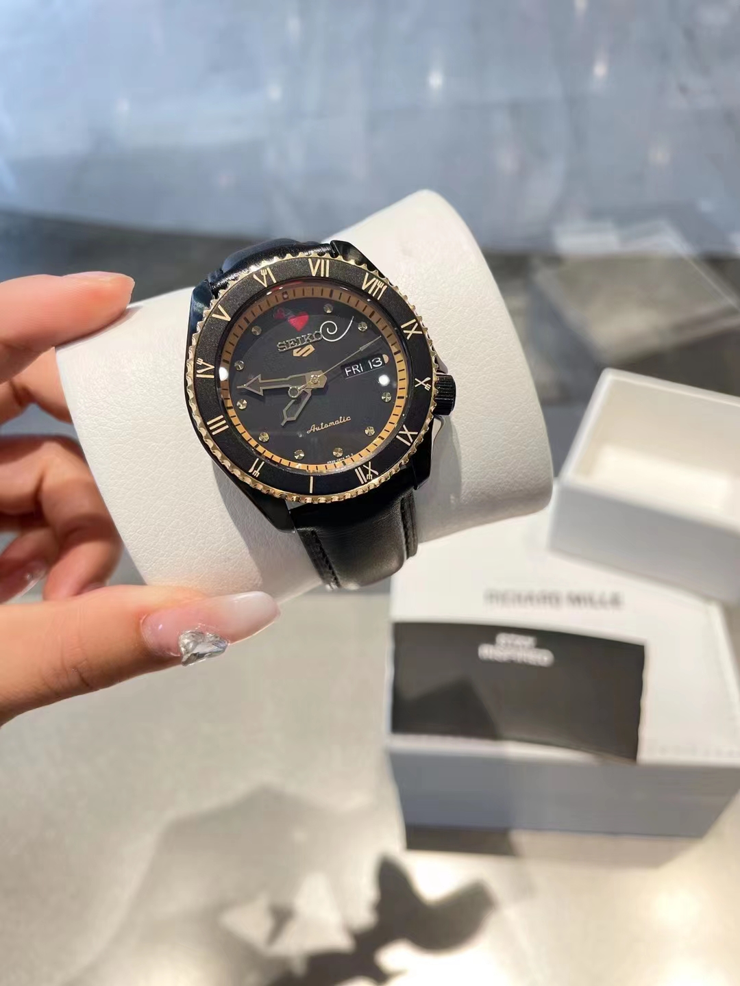 Seiko Black Leather Automatic Watch - Limited Edition - Image 7