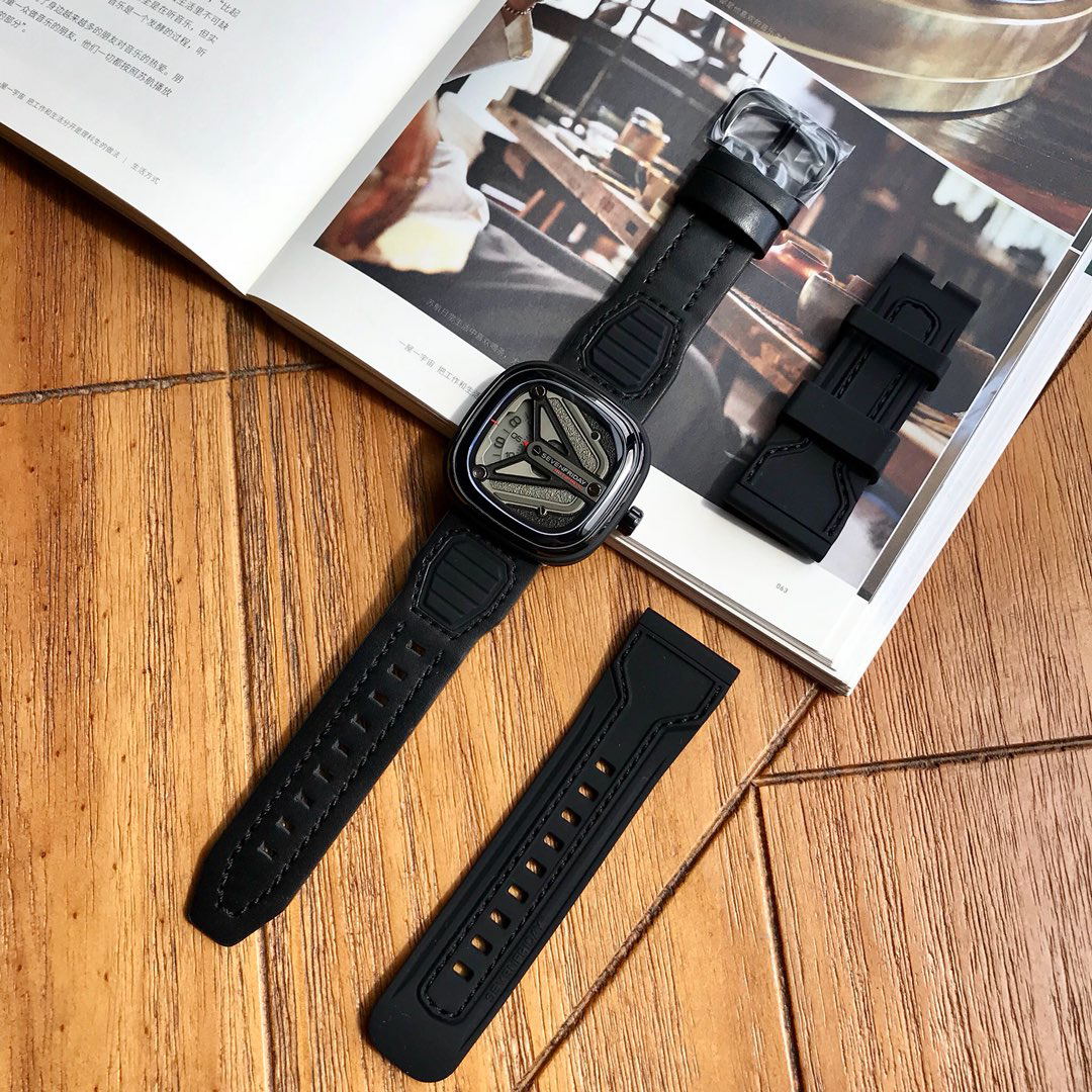 SevenFriday T1/01 - Black & Grey Automatic Watch - Image 5