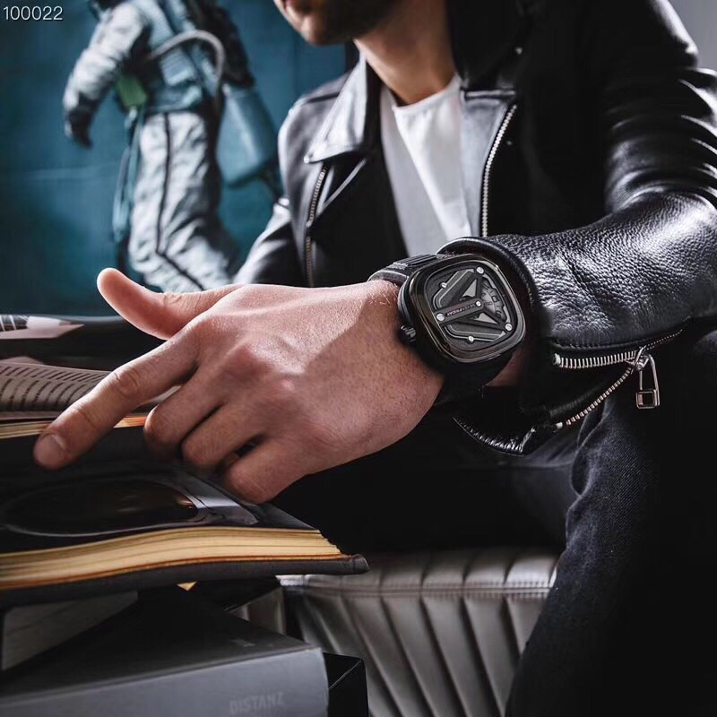 SevenFriday T1/01 - Black & Grey Automatic Watch - Image 7
