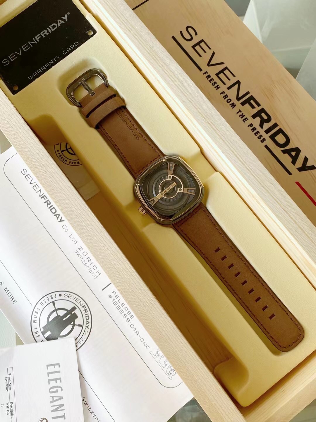 SevenFriday M3/01 Brown - Industrial Design Watch - Image 7