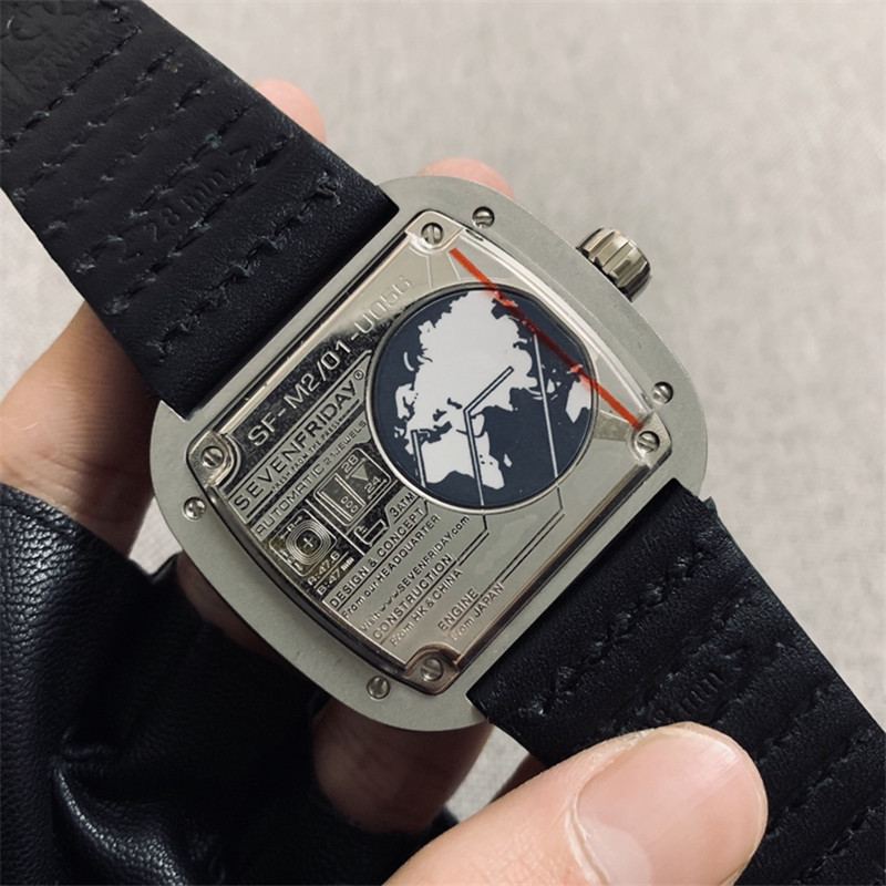 SevenFriday V3/01 Black - SevenFriday V3/01 - Black Leather Automatic - Image 4
