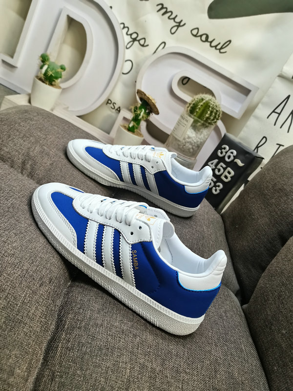 Shoes Adidas 053DAdidas SAMBA OG JI3203 Nearly 70 years of classic Originals made of original suede leather, slender shoe last, slightly pointed toe, suede toe stitching, these elements we can all see are the original Origi10