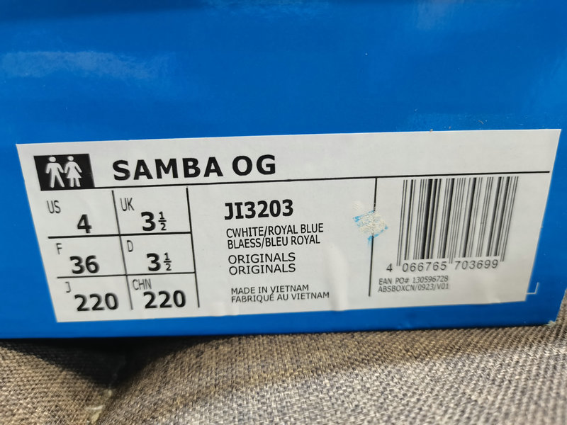 Shoes Adidas 053DAdidas SAMBA OG JI3203 Nearly 70 years of classic Originals made of original suede leather, slender shoe last, slightly pointed toe, suede toe stitching, these elements we can all see are the original Origi10
