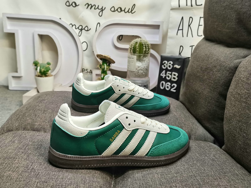 Shoes Adidas 062DAdidas WB PONY TONAL SAMBA Nearly 70 years of classic Originals made of original suede leather, slender shoe last, slightly pointed toe, suede toe stitching, these elements we can all see are 40