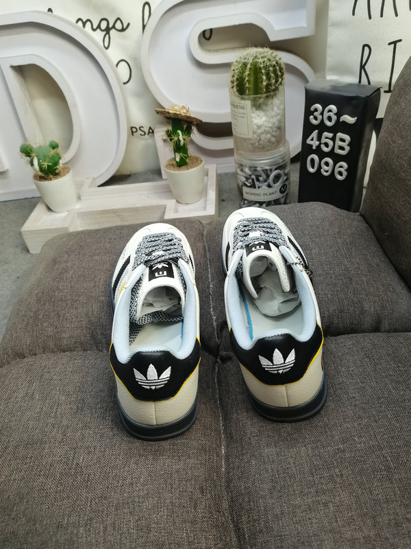 Shoes Adidas 096D Adidas Gazelle Indoor DM 1234-013 Casual Wear-resistant Lightweight Low-top Sneakers This Adidas sneaker is a revival of the 1979 Gazele lndoor sneaker, with soft suede 10