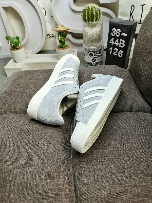 Shoes Adidas 126D company-level genuine half-size adlidas Adidas originals Gazelle Indoor casual wear-resistant lightweight low-top sneakers This Adidas sports shoe is 1979 Gazele lndoor10