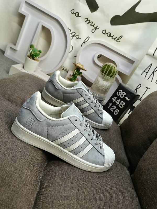 Shoes Adidas 126D company-level genuine half-size adlidas Adidas originals Gazelle Indoor casual wear-resistant lightweight low-top sneakers This Adidas sports shoe is 1979 Gazele lndoor10