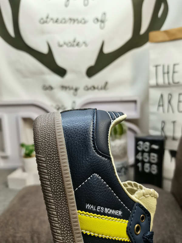 Shoes Adidas 158DAdidas originals Busenitz Vulc adidas nearly 70 years of classic Originals original suede leather production, slender shoe last, slightly pointed toe, suede leather toe stitching, these 10