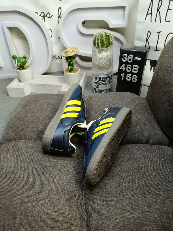 Shoes Adidas 158DAdidas originals Busenitz Vulc adidas nearly 70 years of classic Originals original suede leather production, slender shoe last, slightly pointed toe, suede leather toe stitching, these 10