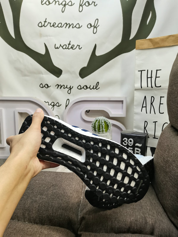 Shoes Adidas 253DAdidas Ultra Boost Triple Black UB4 original genuine label real explosion Hupu correct version consistent with the official full-length BOOST with Continental rubber outsole, continuing the good shock protection technology of the previous three generations. Explosion 28