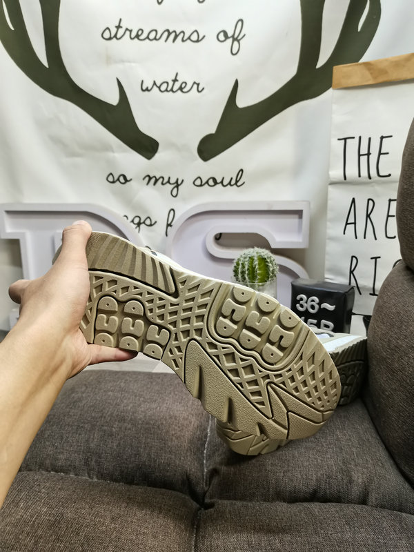 Shoes Adidas 304D corporate grade Adidas Nite Jogger 2019 Boost earth tone barcode Wang Jiaer endorsement model knitted breathable upper night walker 3M reflective really explosive outsole retro running shoes. Jacquard breathable mesh with 10