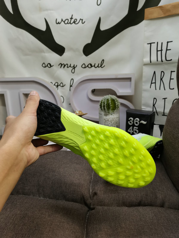 Shoes Adidas 341D company level✅Adidas Adidas PERFORMANCE COPA MUNDIAL Adidas football shoes The shoes follow the streamlined design of football shoes. The shoe body has special craftsmanship materials and rubberized rubber soles. Create 19