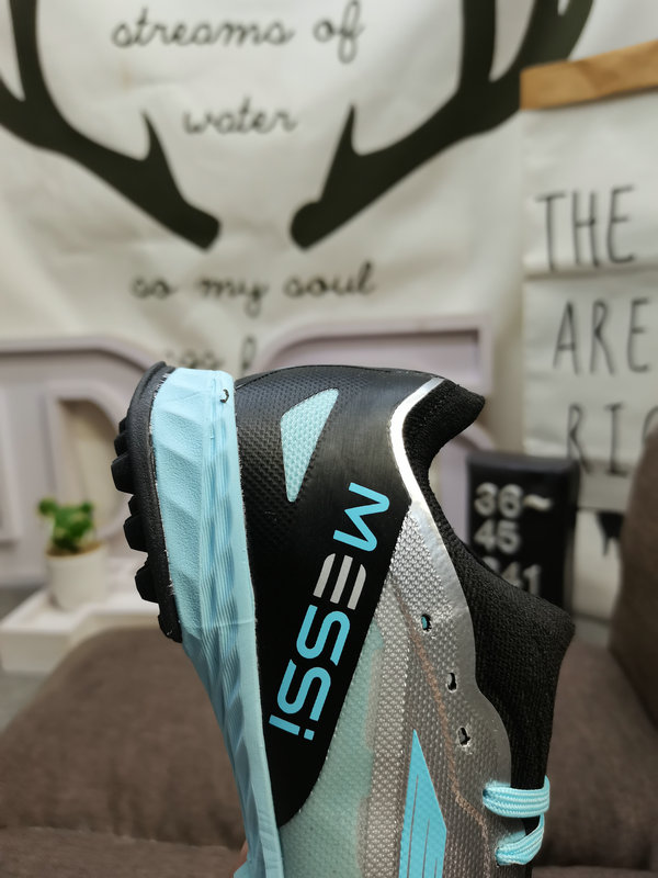 Shoes Adidas 341D company level✅Adidas Adidas PERFORMANCE COPA MUNDIAL Adidas football shoes The shoes follow the streamlined design of football shoes. The shoe body has special craftsmanship materials and rubberized rubber soles. Create 19