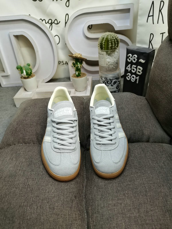 Shoes Adidas 391DAdidas ORIGINALS Handball Spzl IF7086 Adidas Low Top Comfortable Trend Lightweight Wear-resistant Non-slip Low Top Sneakers for Men and Women In 1979, Adidas created the Handball 10