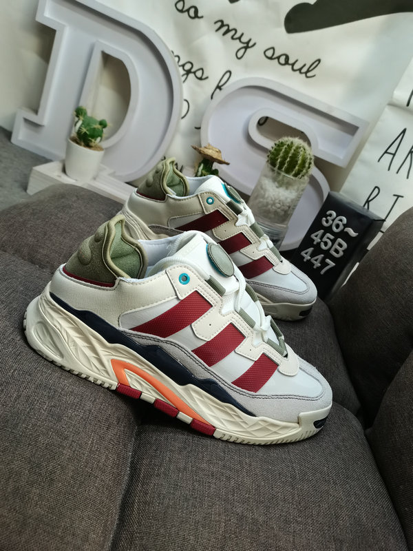 Shoes Adidas 447D Corporate Level The streetball style derived from the streets has changed the development of traditional basketball. This newly designed adidas Originals Niteball is similar to the retro performance basketball shoe adidas Or28 that came out last year.