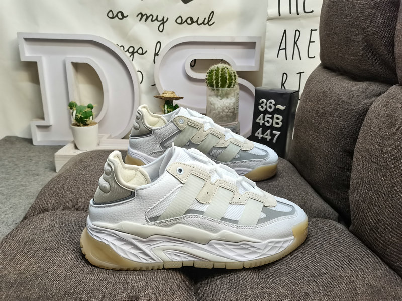 Shoes Adidas 447D Corporate Level The streetball style derived from the streets has changed the development of traditional basketball. This newly designed adidas Originals Niteball is similar to the retro performance basketball shoe adidas Or28 that came out last year.