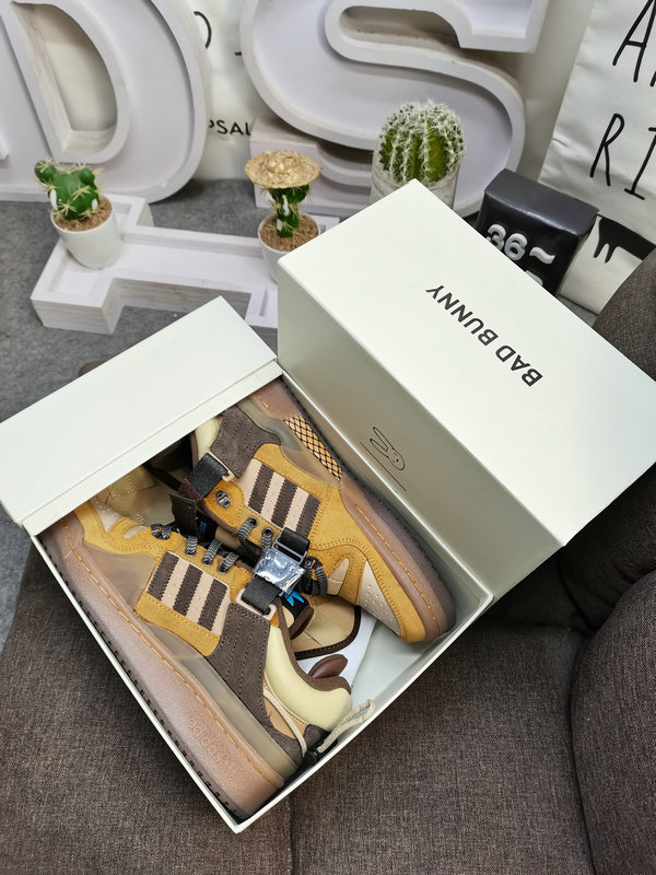 Shoes Adidas 776D company-level✅original last development model original box correct version #original independent data development# Adidas Adidas BAD BUNNY FORUM low-top versatile trendy casual sports shoes. Based on the appearance of retro basketball shoes, it uses leather stitching 10