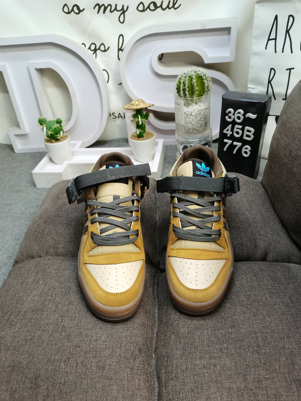 Shoes Adidas 776D company-level✅original last development model original box correct version #original independent data development# Adidas Adidas BAD BUNNY FORUM low-top versatile trendy casual sports shoes. Based on the appearance of retro basketball shoes, it uses leather stitching 10