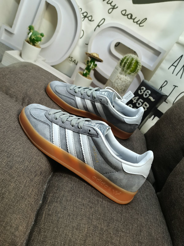 Shoes Adidas 862D company-level genuine half-size adlidas Adidas originals Gazelle Indoor casual wear-resistant lightweight low-top sneakers This Adidas sports shoe is 1979 Gazele lndoor19