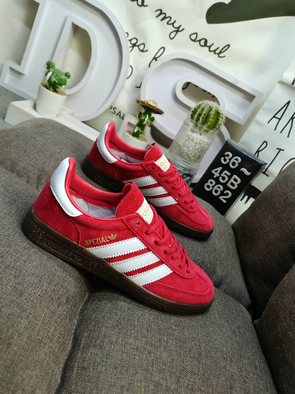 Shoes Adidas 862DAdidas originals Handball Spzl Adidas low-top comfortable trendy lightweight wear-resistant non-slip low-top sneakers for men and women In 1979, Adidas created the Handball Spezial10