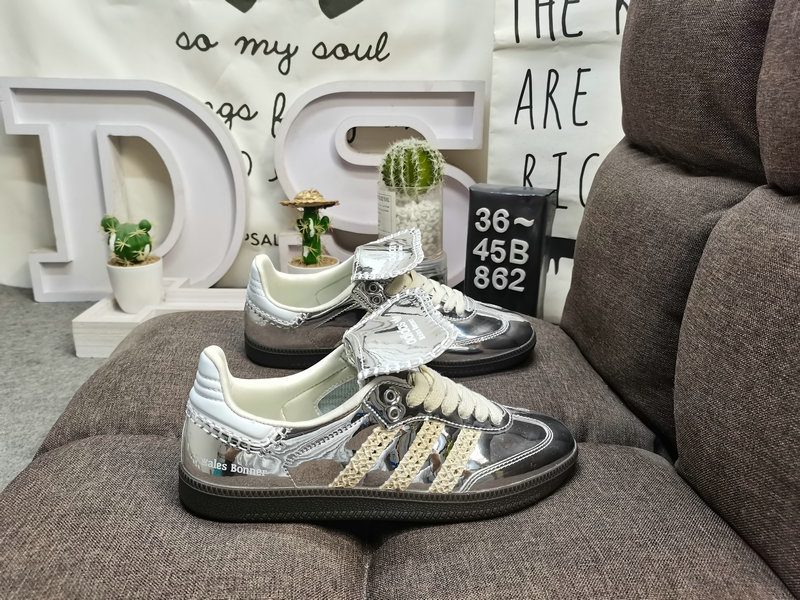 Shoes Adidas 862DWales Bonner x Adidas Samba co-branded retro sports shoes. Simple color matching this year’s popular liquid silver is full of unknown feeling. Three stripes lace makeup ribbon on the side! 10