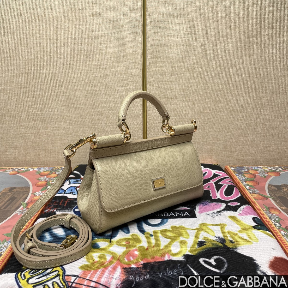 Sicily leather handbag Dolce & Gabbana White in Leather -