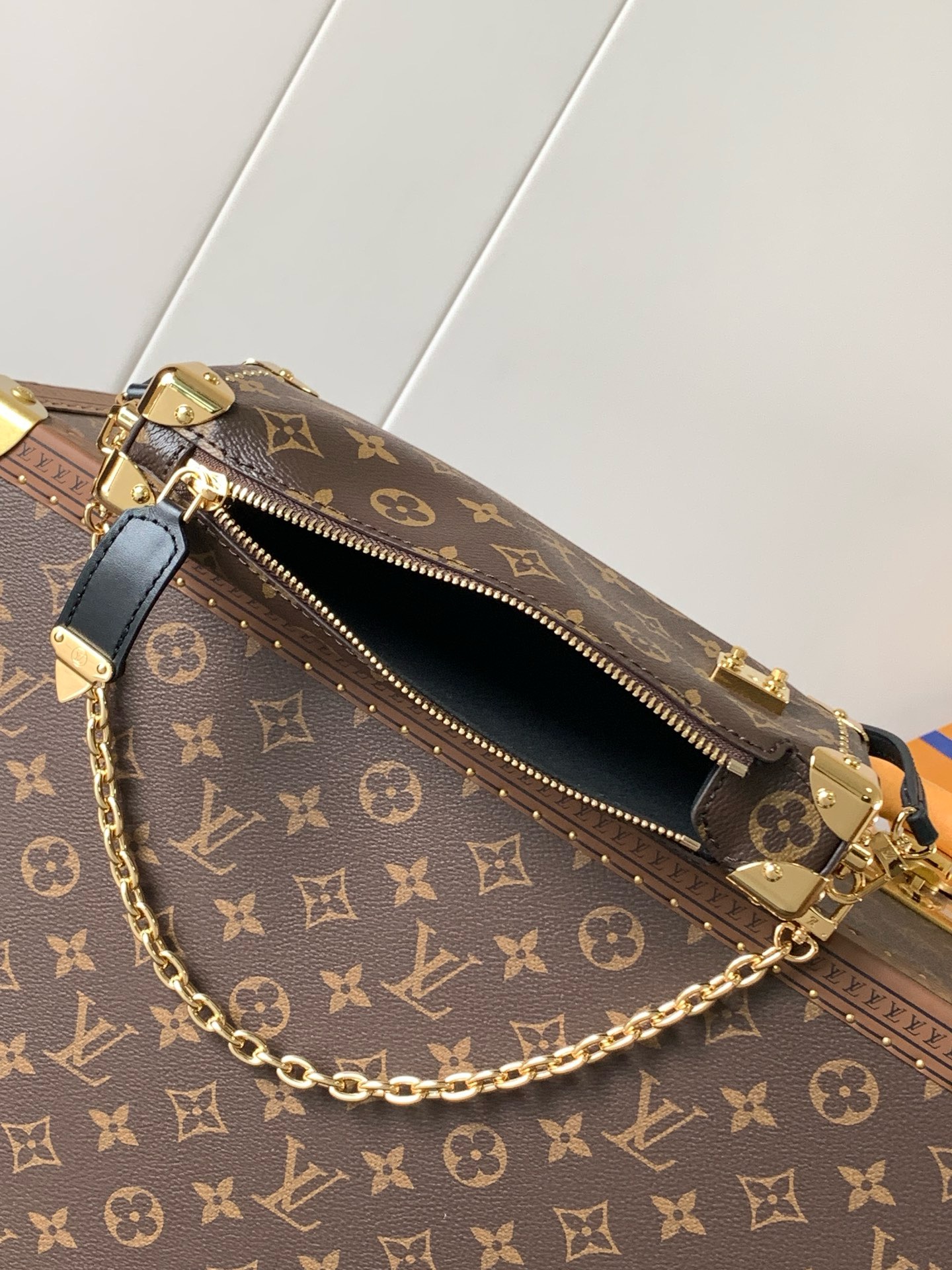Slim Trunk Monogram Canvas – Wallets and Small Leather Goods | Louis Vuitton