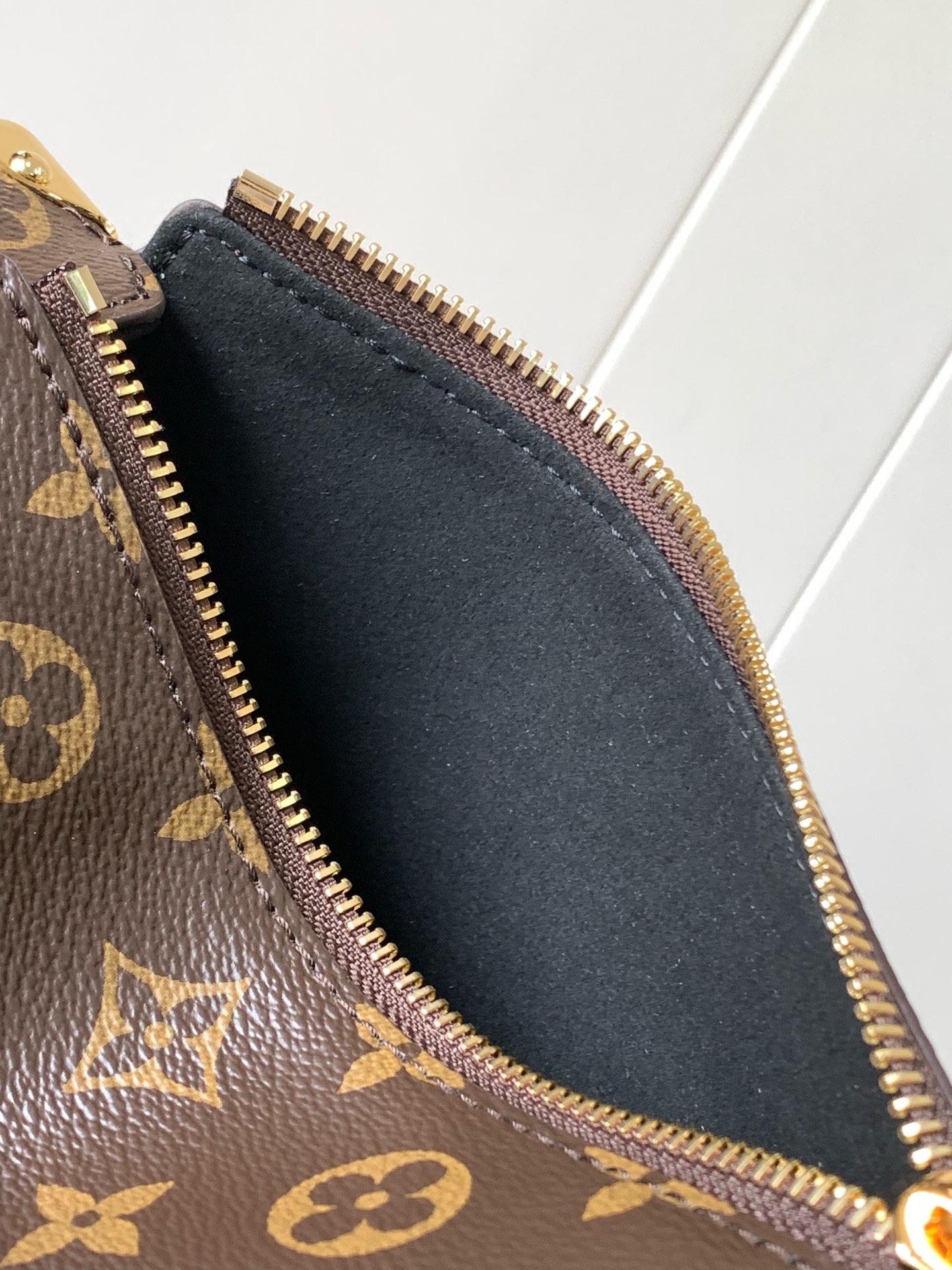 Slim Trunk Monogram Canvas – Wallets and Small Leather Goods | Louis Vuitton