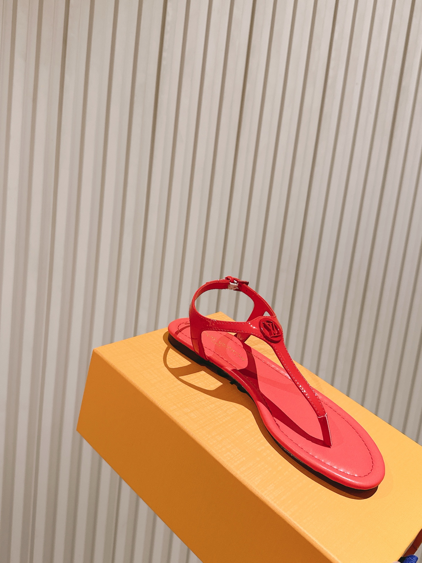 Sunkiss Flat Sandal red- Women – Louis Vuitton