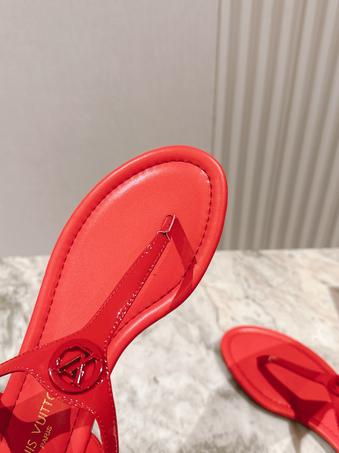 Sunkiss Flat Sandal red- Women – Louis Vuitton