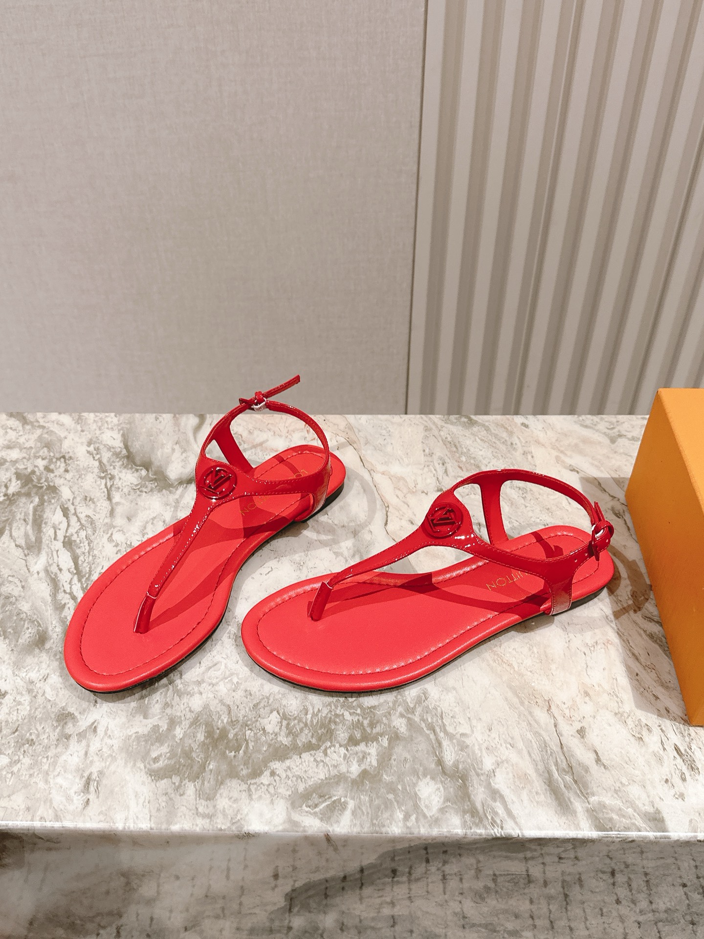 Sunkiss Flat Sandal red- Women – Louis Vuitton